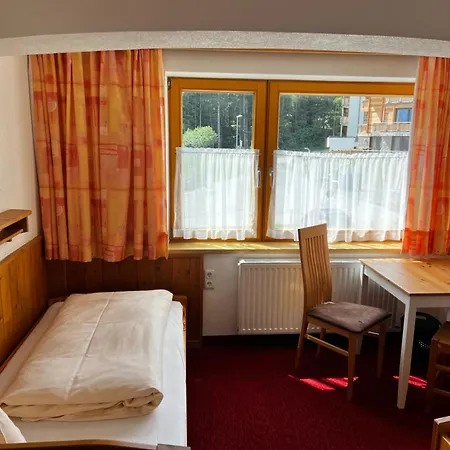 Haus Steissbach Apartmán *