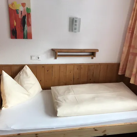 Apartment Haus Steissbach *