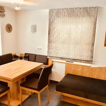 Haus Steissbach 장크트안톤암아를베르크